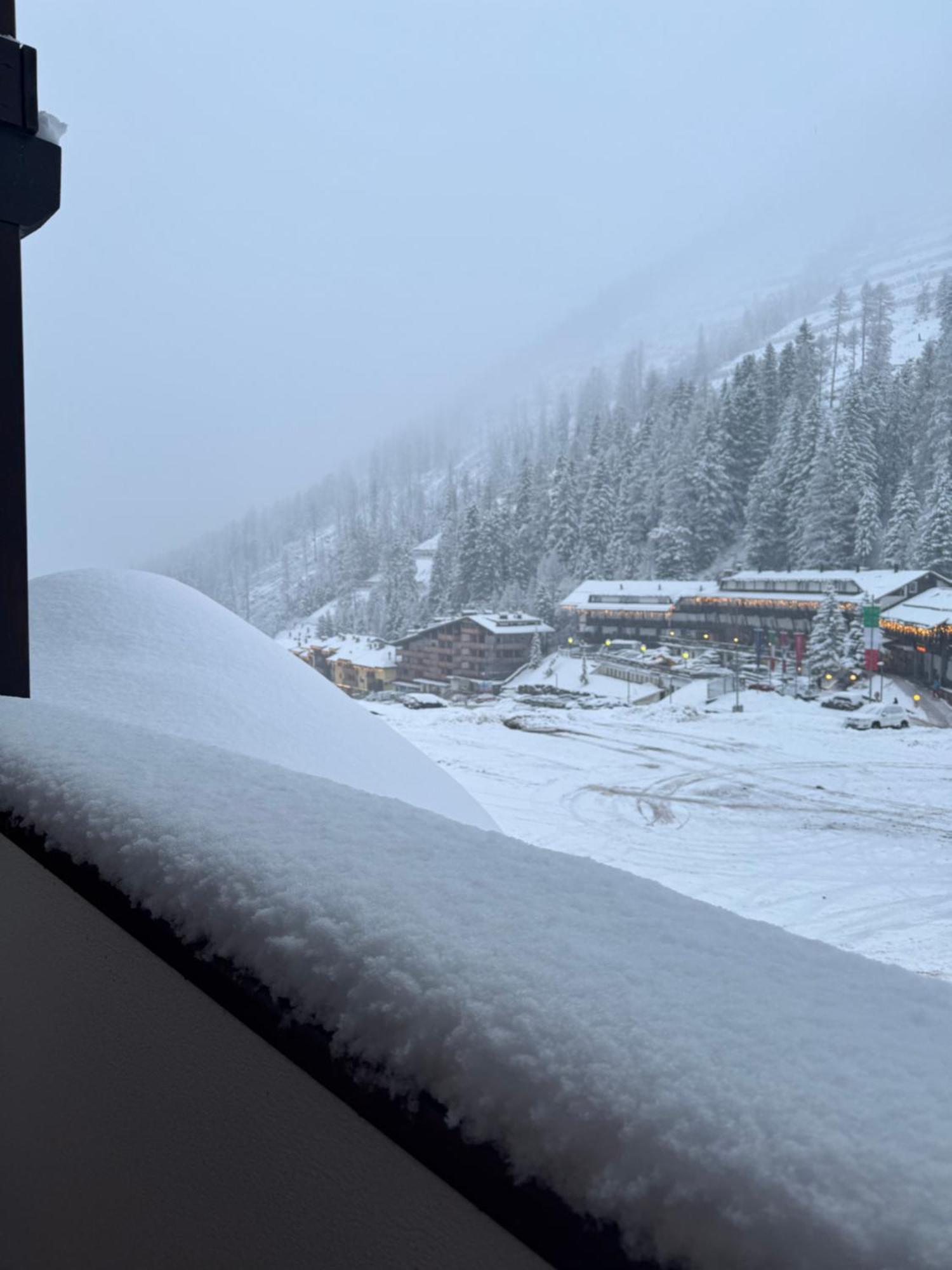 Ski Lodge Pampeago Tesero Exterior foto