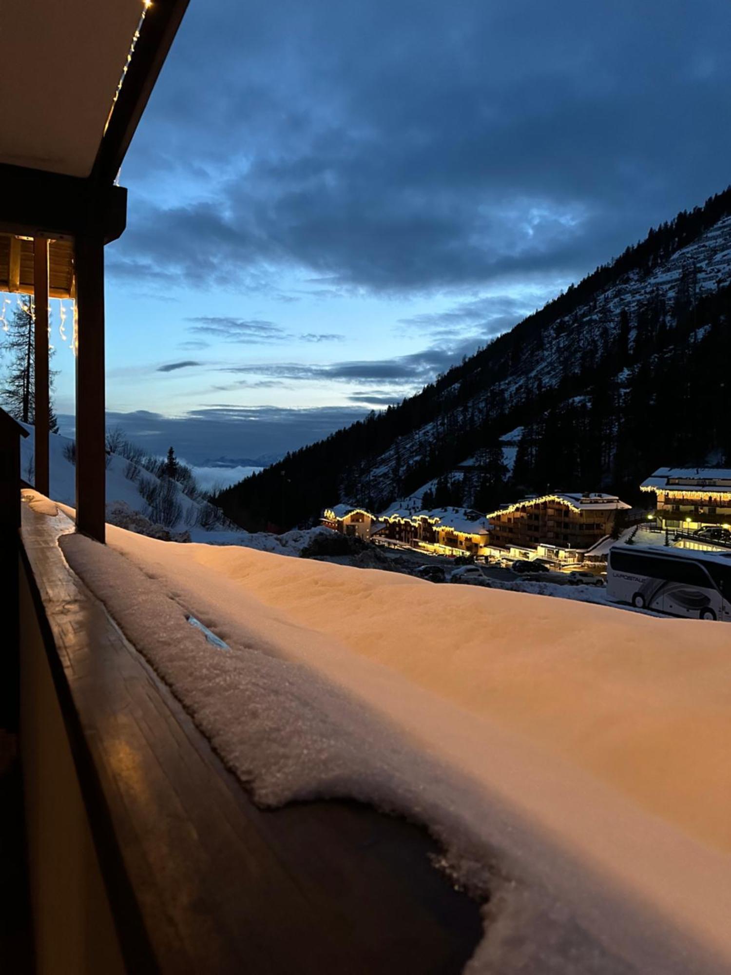 Ski Lodge Pampeago Tesero Exterior foto