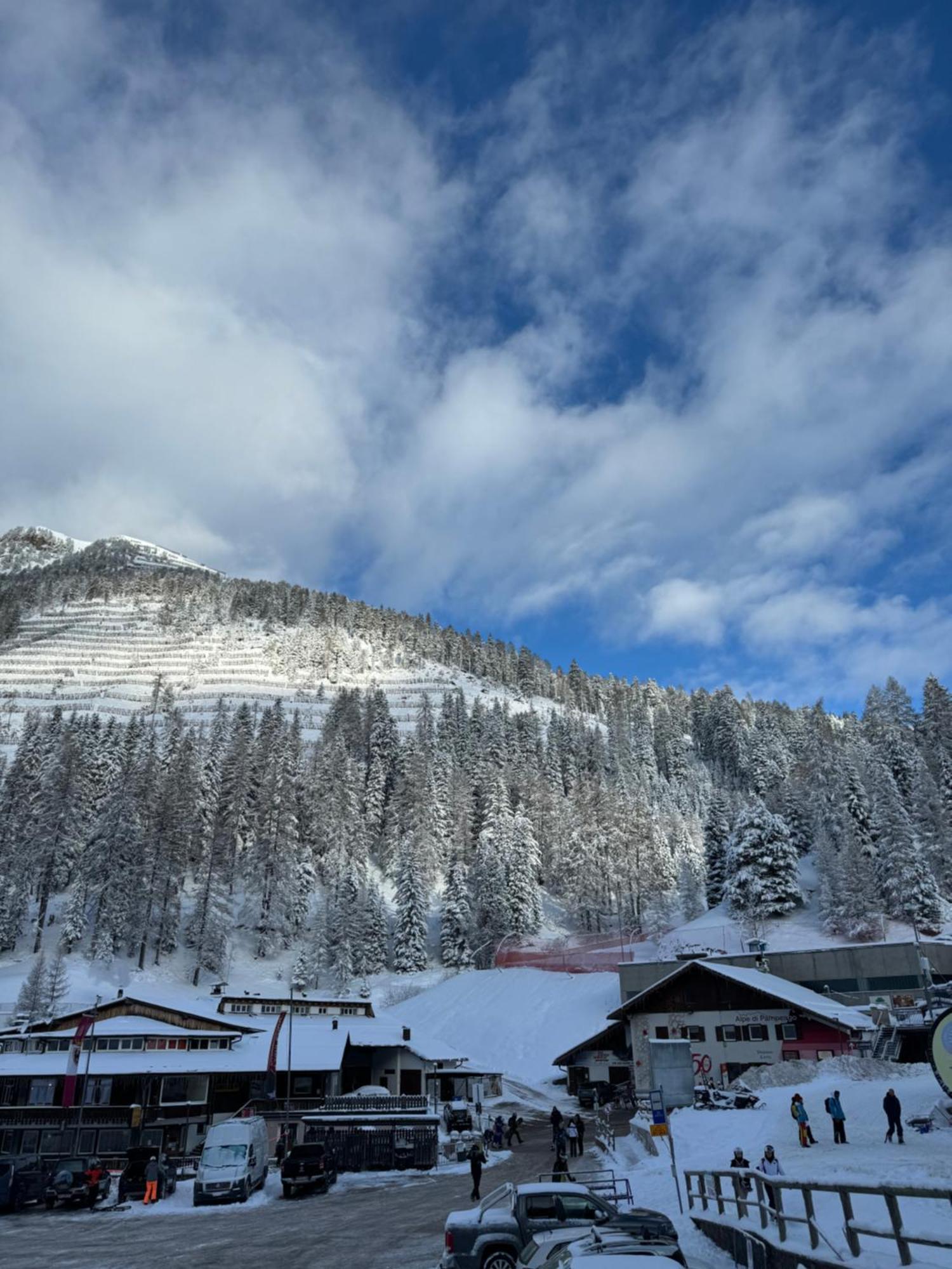 Ski Lodge Pampeago Tesero Exterior foto